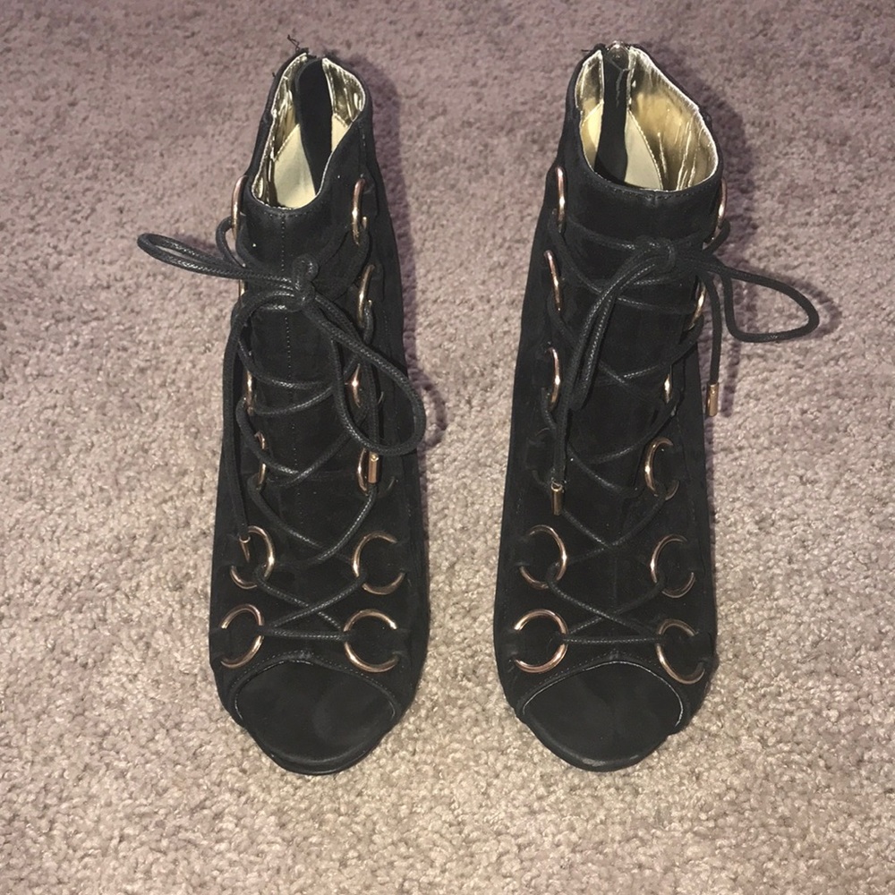 Black 5’ Suede Heel